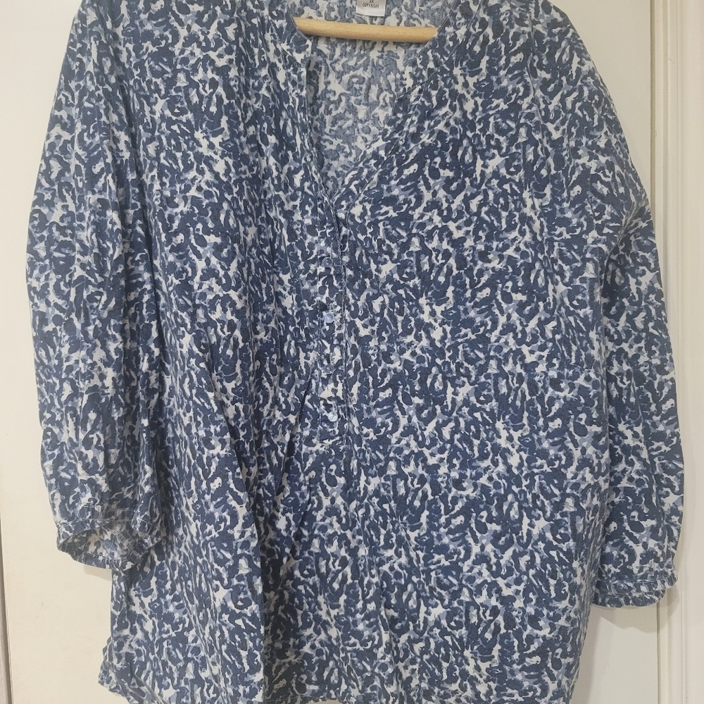 Rebecca Malone Woman top, blue and white leopard print